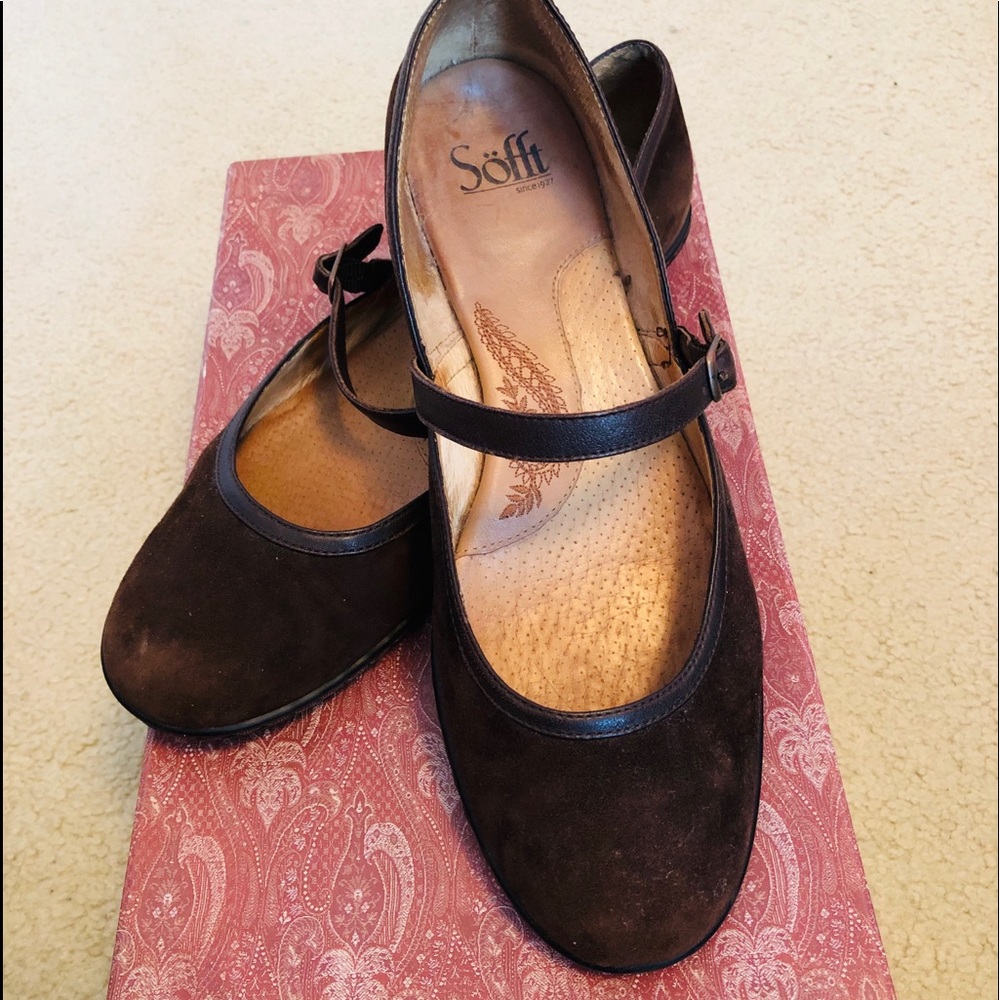 Sofft Chocolate Brown Nubuck Mary Janes